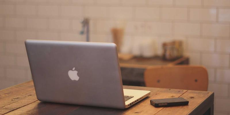 从信息门户到价值平台：综合资讯在知识付费领域的深度探索与变现模式