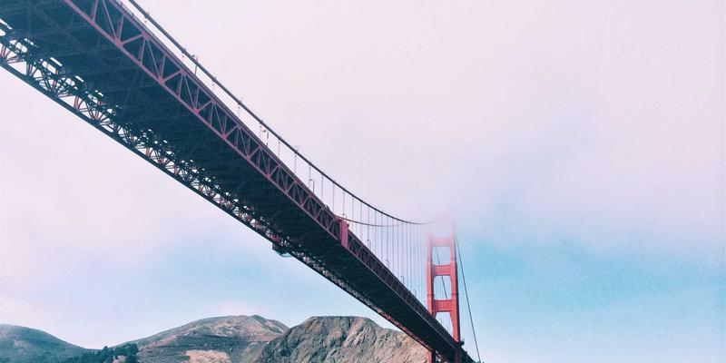 信息门户的版权迷局：新闻与科技资讯平台的原创保护与聚合平衡术