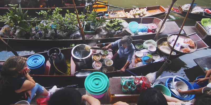 综合资讯时代：信息门户如何重塑我们的新闻获取方式