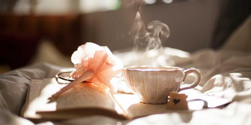 资讯新浪潮：科技点亮生活，娱乐治愈心灵